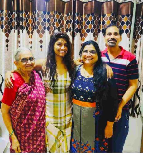 Father Name: Sunil Dhabadgavkar Mother Name: Manisha Dhabadgavkar Sister Name: N.A Brother Name: Yash Dhabadgavkar Husband Name: N.A Son: N.A Daughter: N.A Affair: N.A