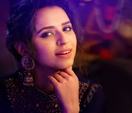 Meenakshi Raveendran Net Worth, Age, Family, Boyfriend, Biography, and More