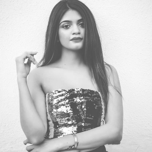 Ishwari Deshpande Net Worth, Age, Family, Boyfriend, Biography and More