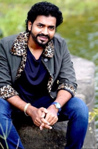 Utkarsh Shinde Net Worth, Age, Family, Wife, Biography, and More