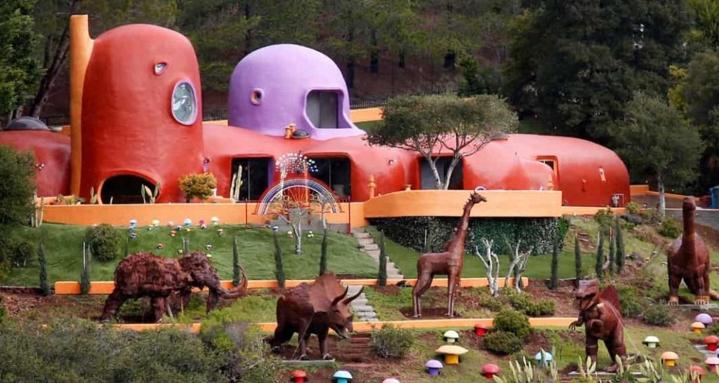 The Flintstones House, California