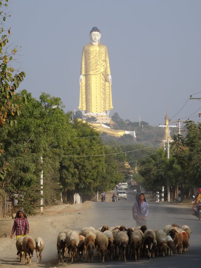 Great Buddhas of Monywa