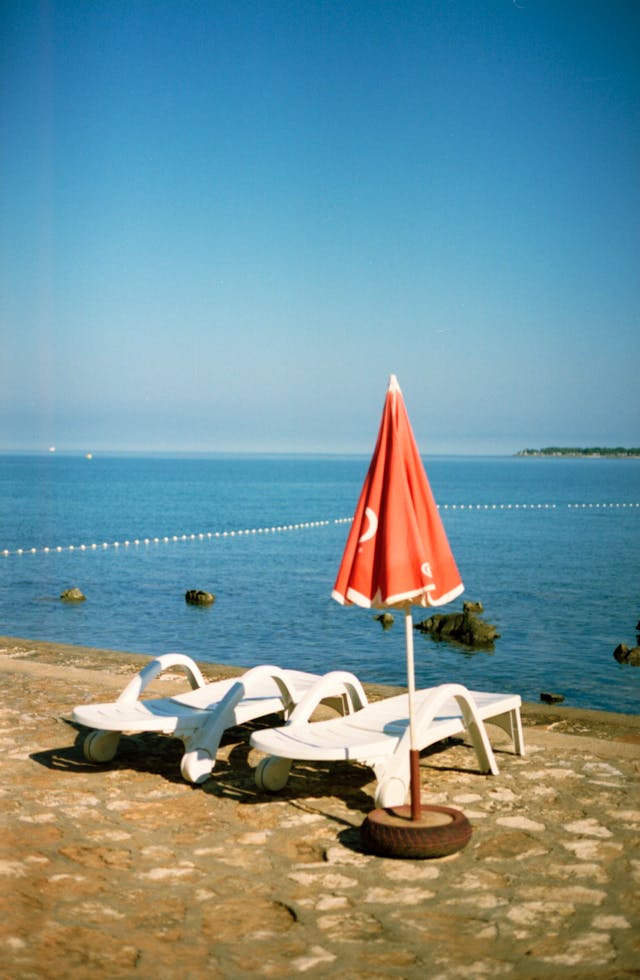 Beaches Lanterna Camping