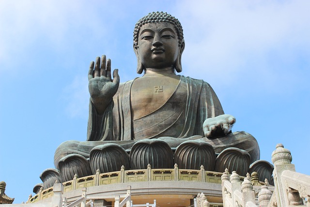 Tian Tan Buddha Statue